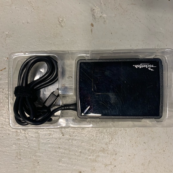 Rocketfish Universal Laptop Charger Kit, 90 Watts, RF AC9023, 8 Tips Complete - Picture 9 of 11